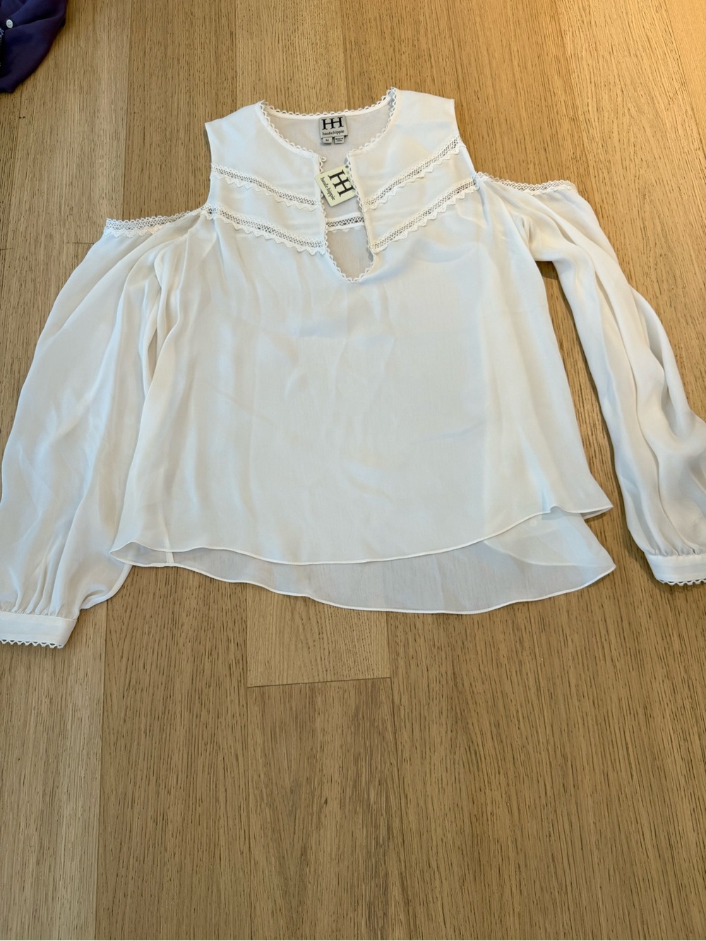 Haute Hippie White Cold-Shoulder Lace-Trim Blouse